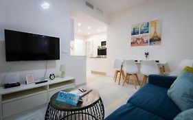 Holidays2Malaga Eduardo Ocon Ground Floor Renovated Apartment In The City Center